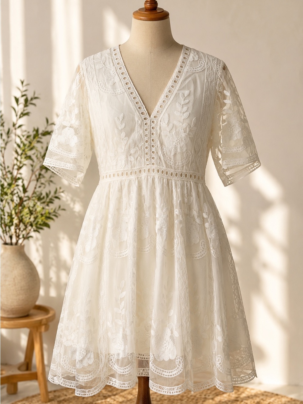 Elegant White Lace V-Neck Women’s Dress